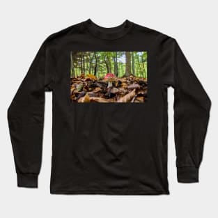 Fly agaric or fly amanita (Amanita muscaria) mushroom Long Sleeve T-Shirt